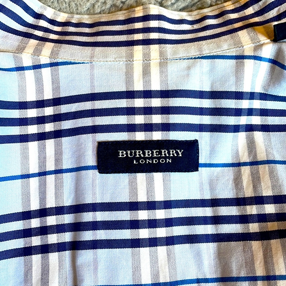 Burberry 2/15 button down - Picture 2 of 9